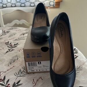 Clarks Women's Black Leather wedge